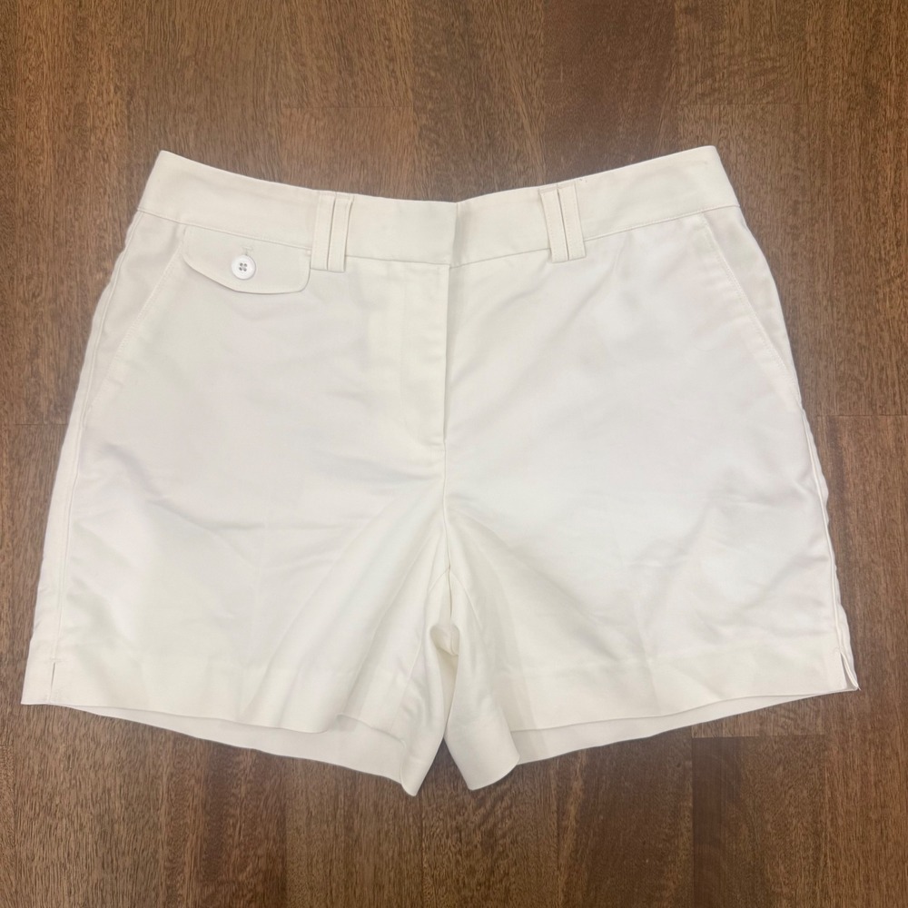 Ann Taylor The 5 Inch Short Womens Size 2 White Cotton Blend Tailored Preppy 5"
